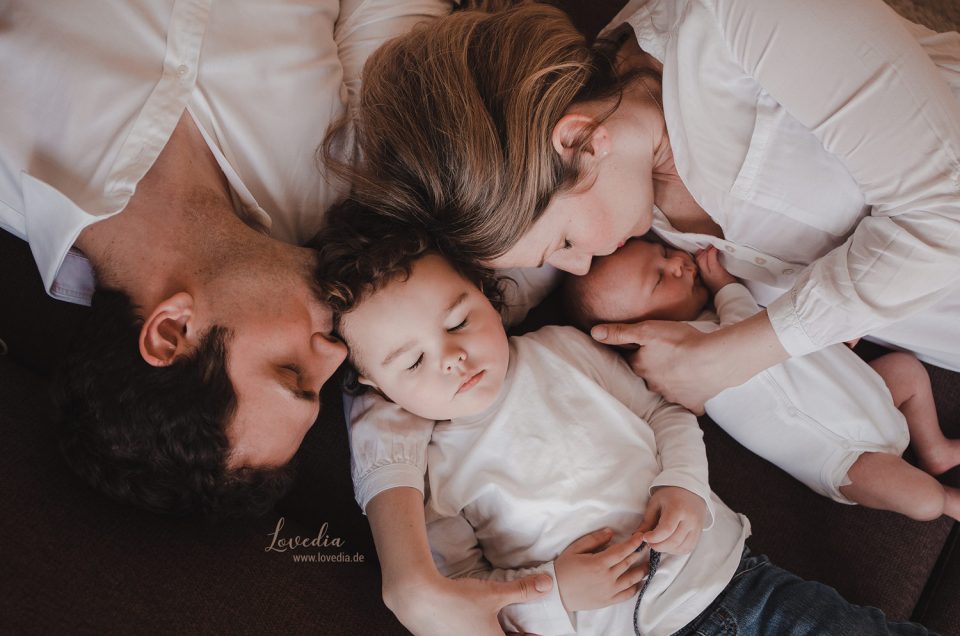 Babyfotografie - Neugeborenenfotografie bei Ihnen zu Hause