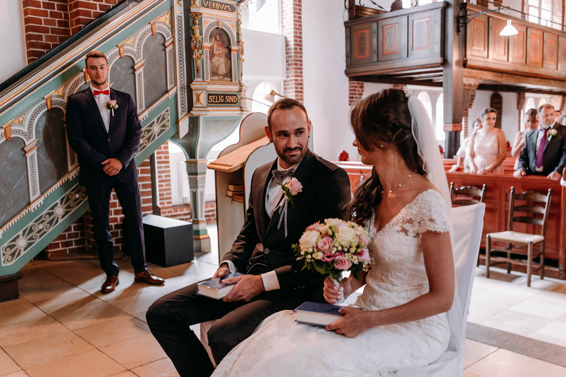 Hochzeitsfotograf für kreative und emotionale Hochzeitsportraits & Hochzeitsreportagen in Jork