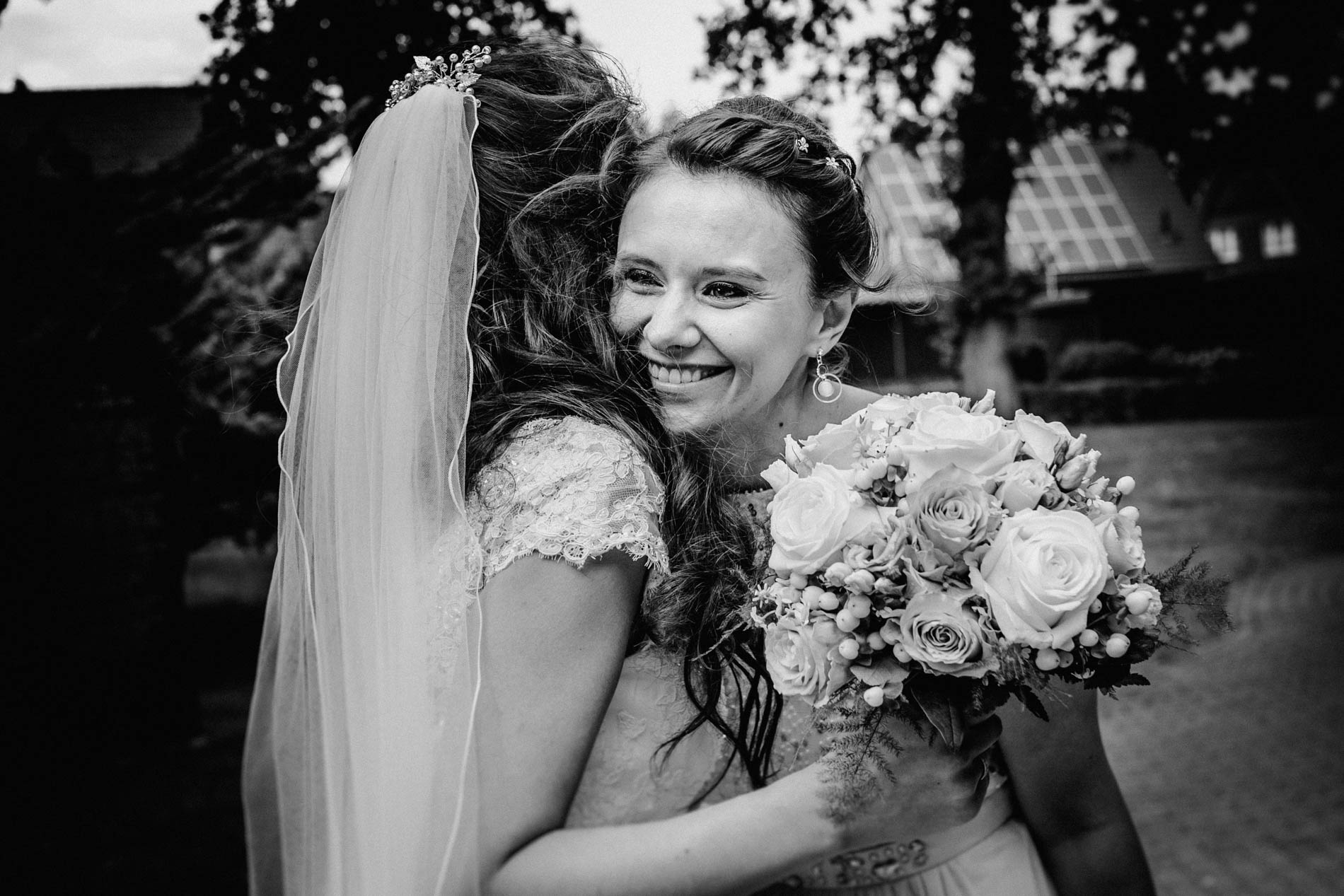 Hochzeitsfotograf für kreative und emotionale Hochzeitsportraits & Hochzeitsreportagen in Jork