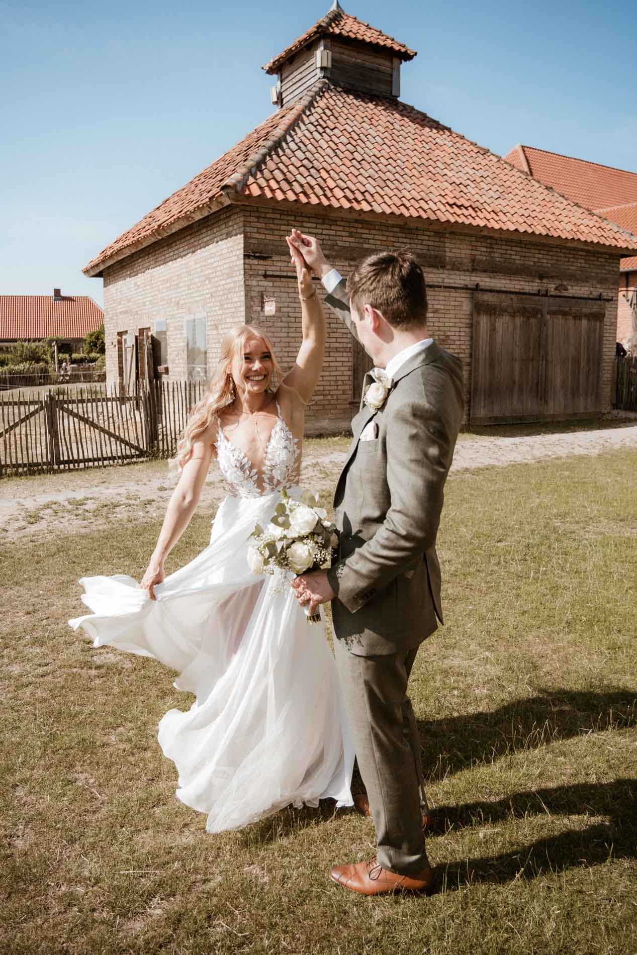 Hochzeitsfotograf Videograf Hamburg Trauung auf FarmInn in Kakerbeck Wittingen