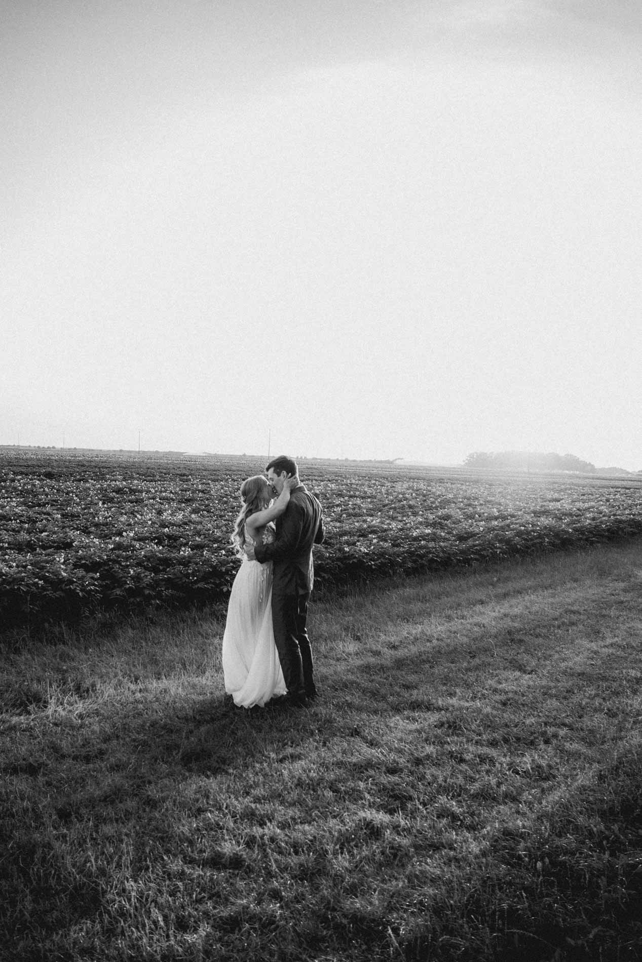 Hochzeitsfotograf Videograf Hamburg Trauung auf FarmInn in Kakerbeck Wittingen