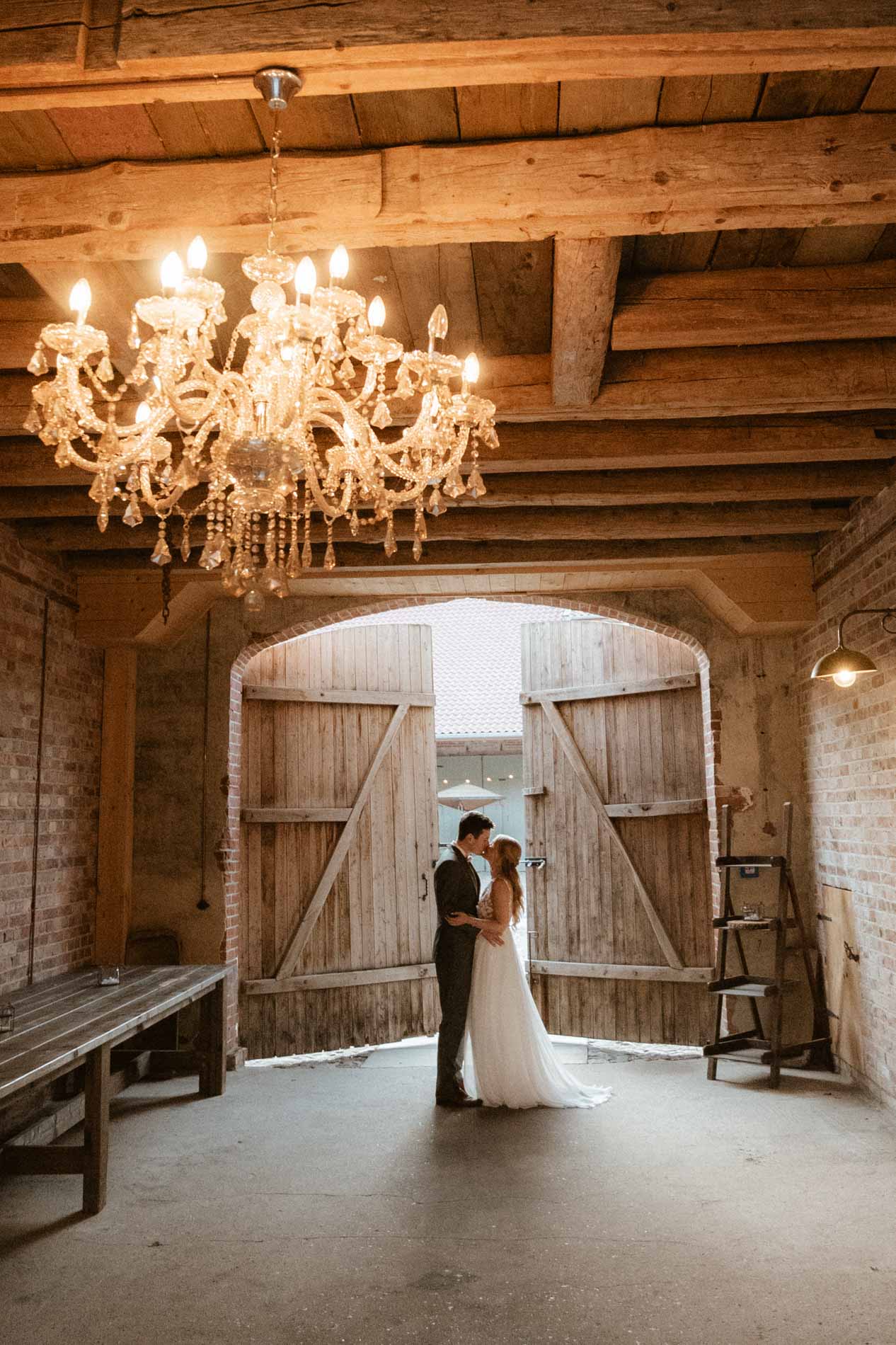 Hochzeitsfotograf Videograf Hamburg Trauung auf FarmInn in Kakerbeck Wittingen