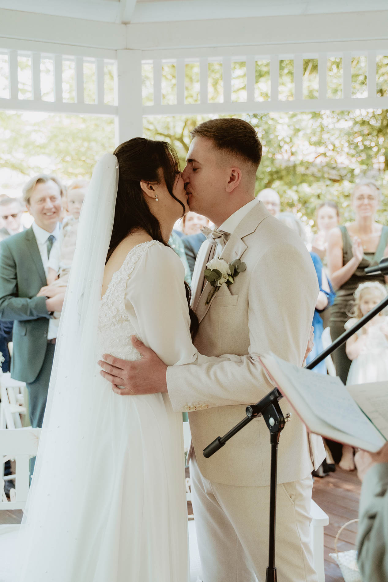 Hochzeitsfotograf Videograf Hamburg Trauung im Landhaus Westerhof Rosengarten