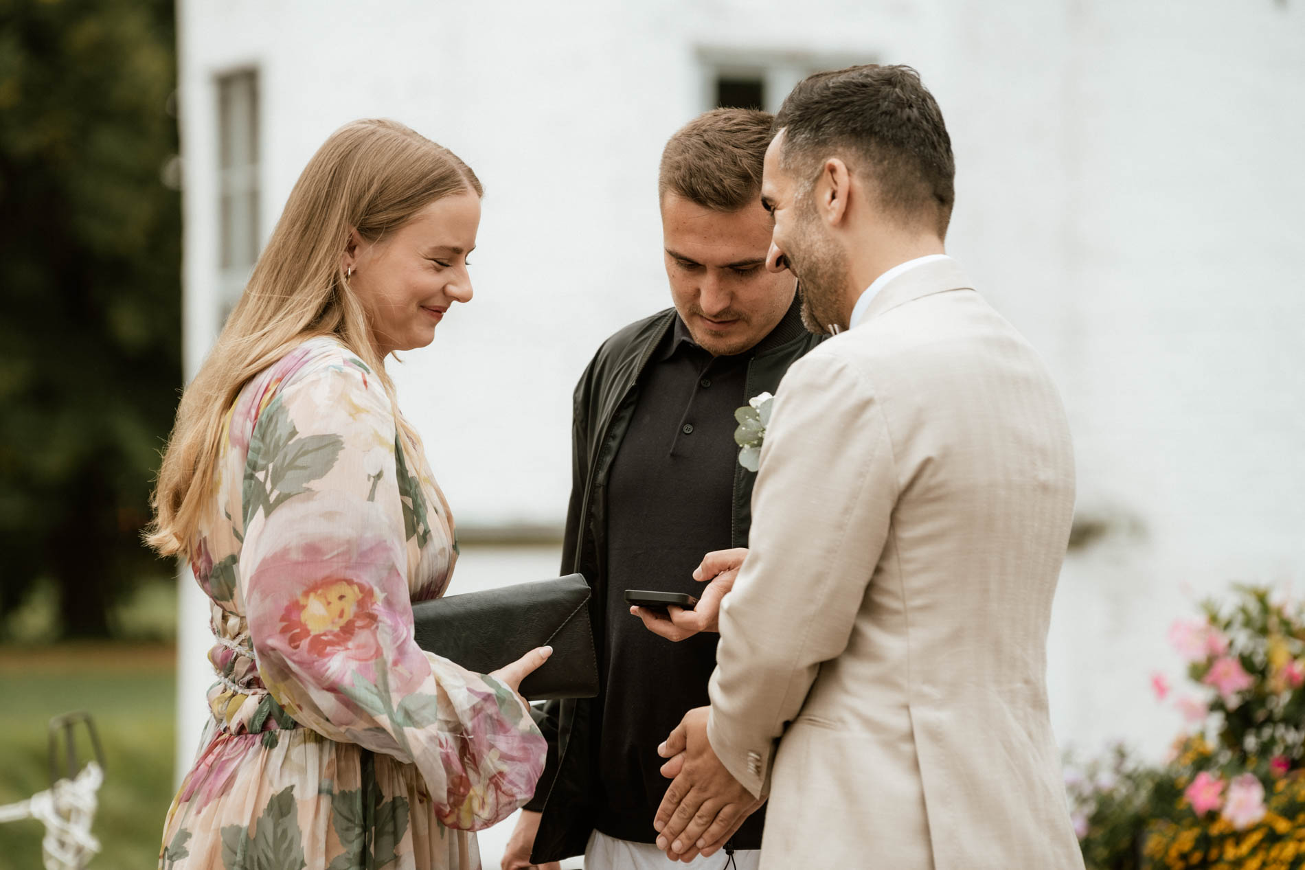 Hochzeitsfotograf Videograf Hamburg Schloss Ahrensburg Standesamtliche Trauung